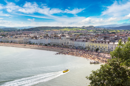 coach holidays to Llandudno